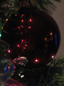 tree-glass-ball-ornaments-2-72