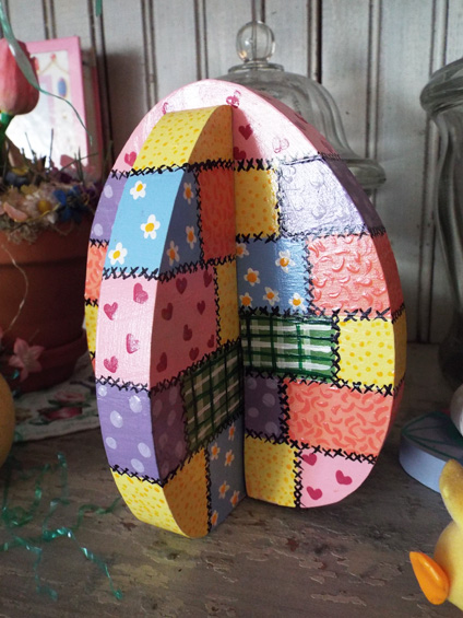Easter Egg - The Holiday Hutch