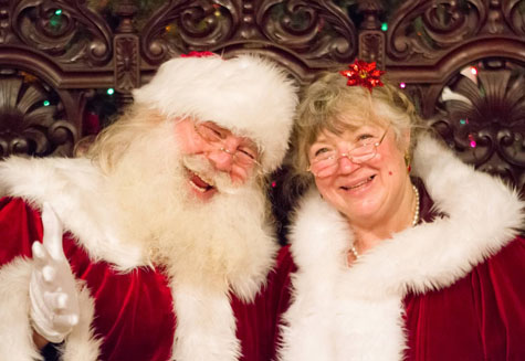 Mrs Claus and Santa EBELL